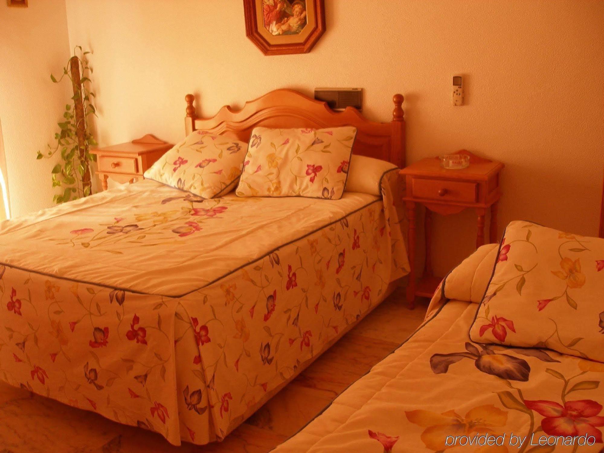El Ancla Hotel Alcala del Rio Room photo